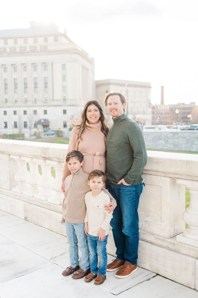 Family in Providence with pregnant mom