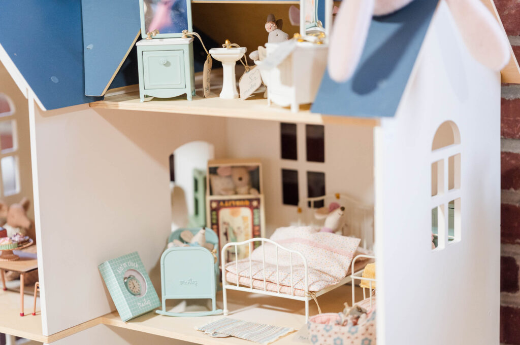 Children's dollhouse with toys